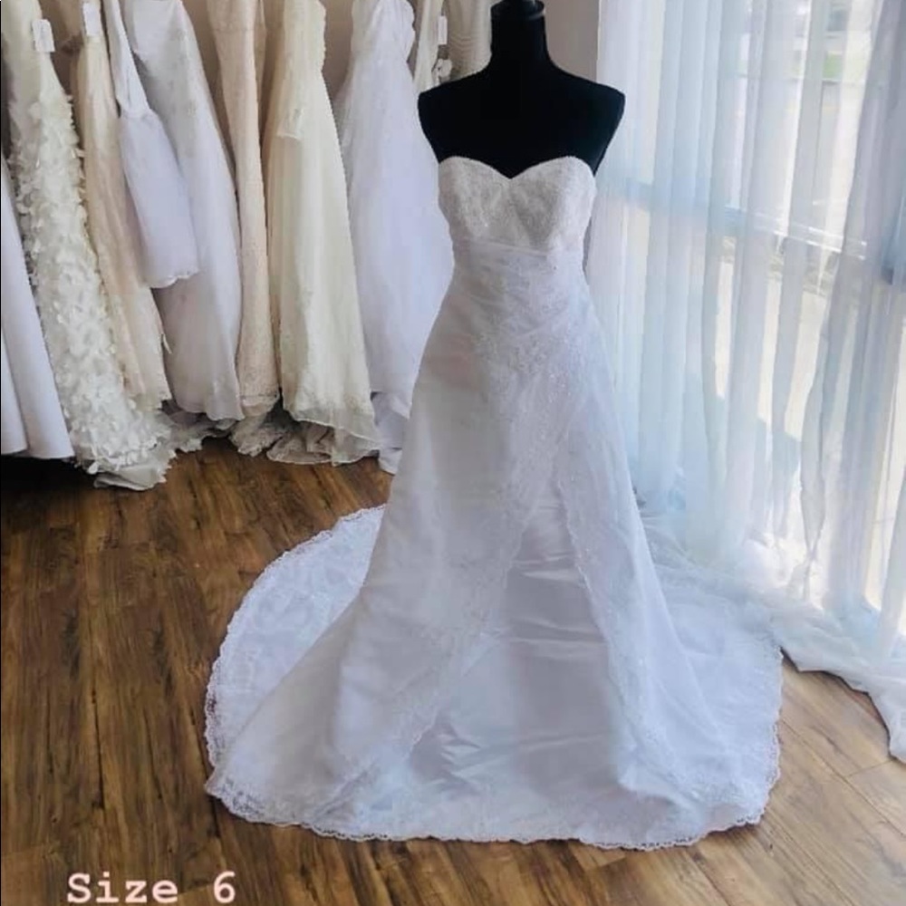 Wedding gown
